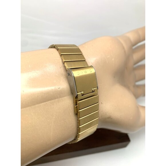 Casio Men's Watch A700WMG Retro Quartz Digital Gold Stainless Steel 33mm 3472 - Picture 11 of 15